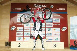 Steve Peat gana en La Bresse